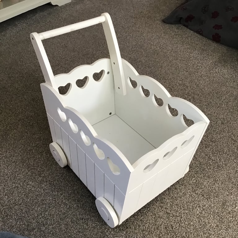 Wooden toy cart 