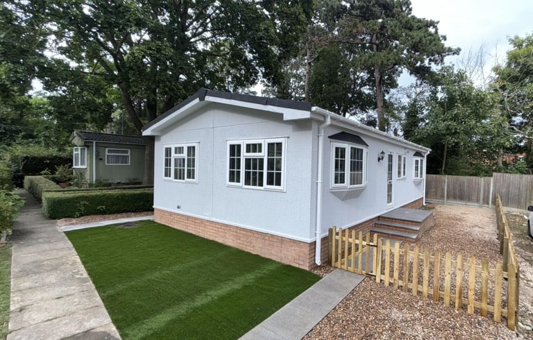 Fully Refurbished Park Home in Lincolnshire  - Lodge / Caravan 
