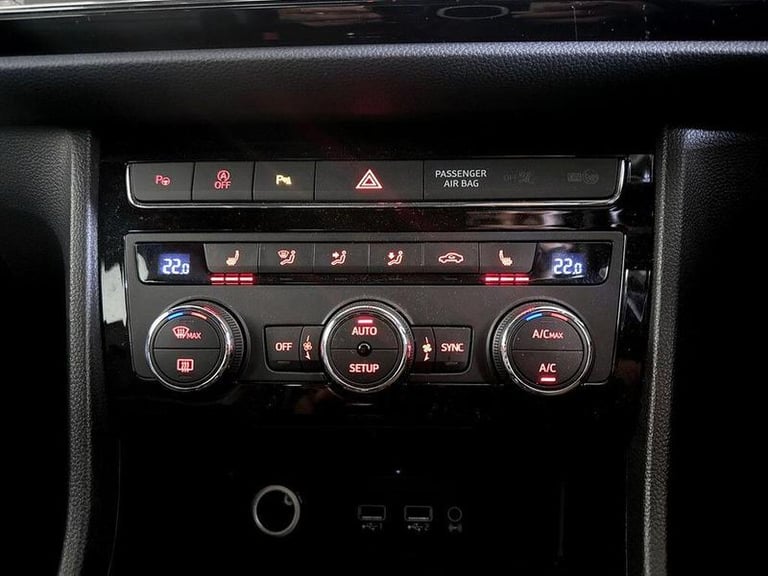 2019 SEAT Ateca 1.5 TSI EVO FR Sport Euro 6 (s/s) 5dr Manual SUV Petrol Manual