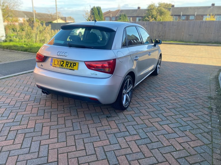 Audi, A1, Hatchback, 2012, Semi-Auto, 1390 (cc), 5 doors