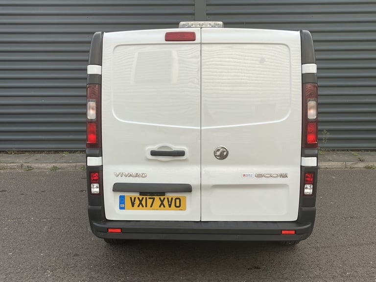 VAUXHALL VIVARO TRAFFIC 1.6 CDTi 2900 ecoFLEX White Manual Diesel 2017