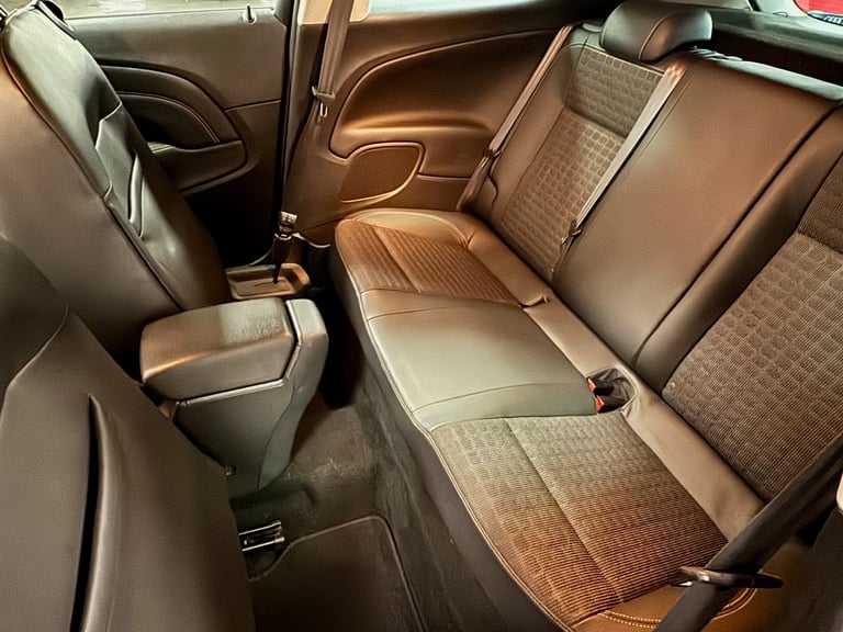 2015 Vauxhall Astra GTC 1.6 CDTi 16V ecoFLEX 136 SRi 3dr HATCHBACK Diesel Manual