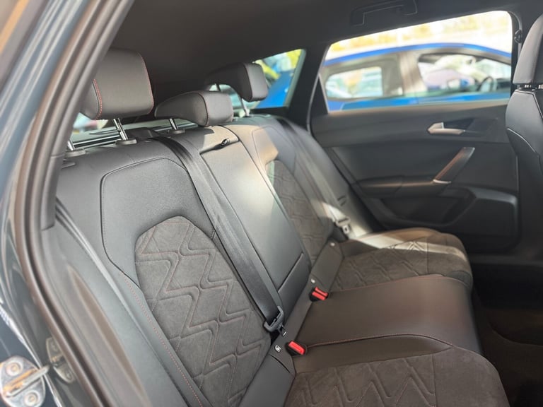 2025 SEAT Leon 1.5 e-Hybrid FR Sport 5dr DSG [DAP] Estate Petrol Parallel PHEV Automatic