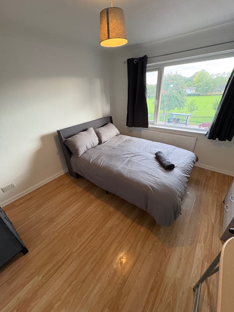 Rooms to rent Gatwick 