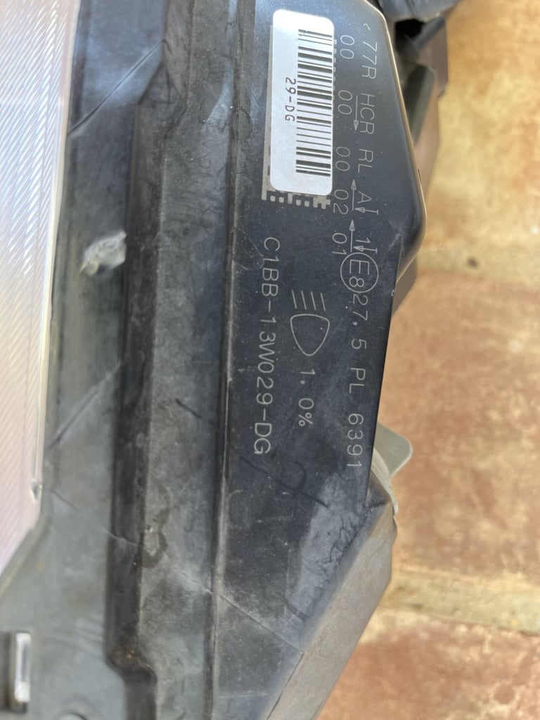 Ford Fiesta 2015 Headlights Genuine Ford L + R, Used  MODEL JA8