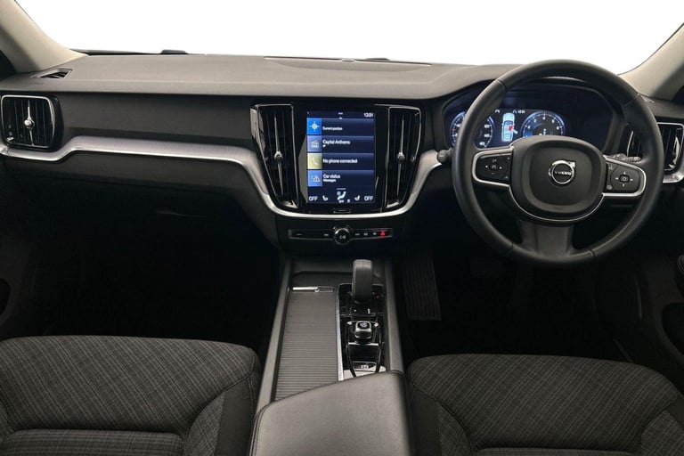 2022 Volvo V60 Momentum, B3 mild hybrid ESTATE Petrol/Electric Hybrid Automatic