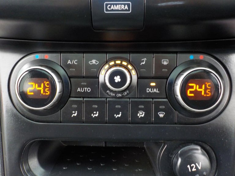 2012 Nissan Qashqai 1.5 dCi n-tec+ 2WD Euro 5 5dr HATCHBACK Diesel Manual