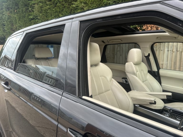 2013 Land Rover Range Rover Sport 3.0 SDV6 HSE Dynamic -WARRANTY- Free Delivery!