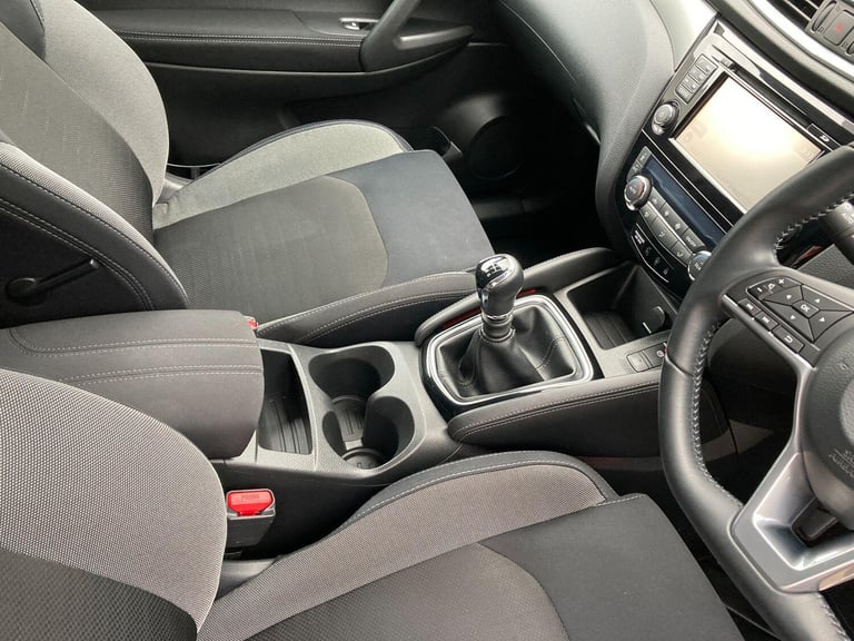  Nissan Qashqai 1.2 DIG-T N-Connecta SUV 5dr Petrol Manual Euro 6 (s/s) (115 ps) Petrol Manual