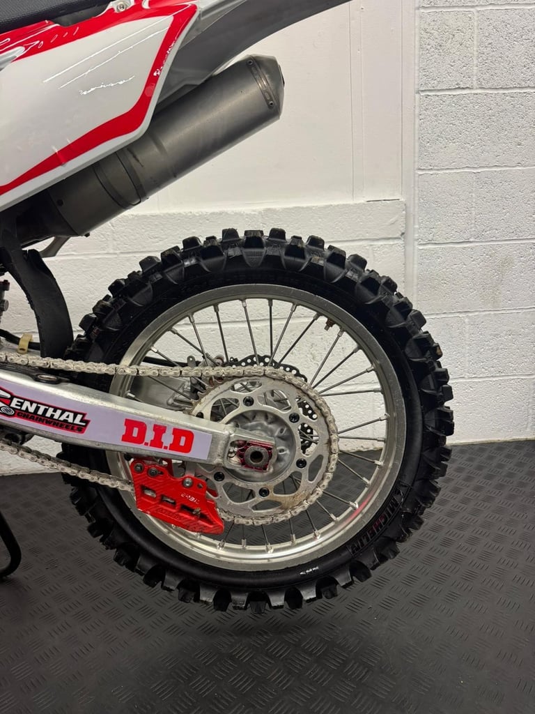 2010 Honda CRF 250 Fantastic condition motocross bike with warranty 