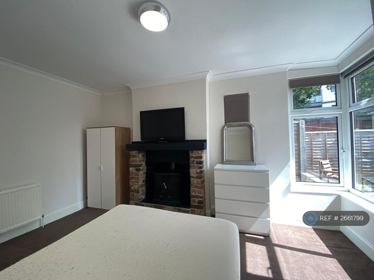 1 bedroom in Rowley Street, Stafford, ST16 (#2661799)