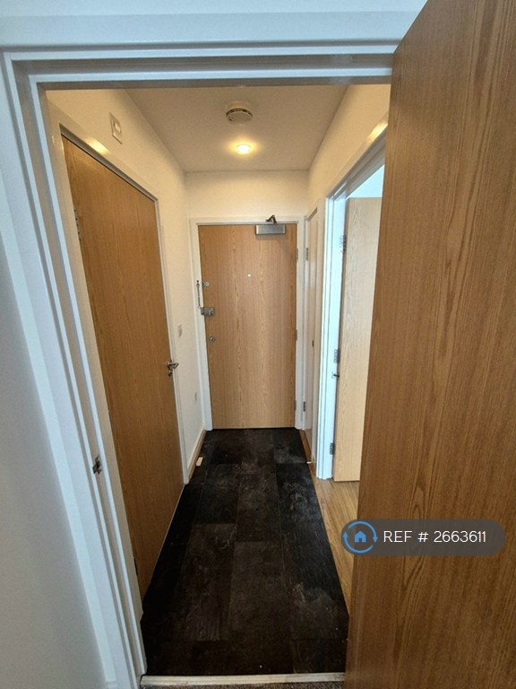 1 bedroom flat in Schrier Ropeworks, Barking, IG11 (1 bed) (#2663611)