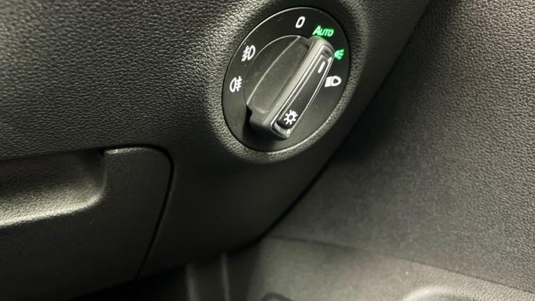 2020 Skoda Karoq 1.5 TSI SE L 5dr DSG Automatic Estate Petrol Automatic