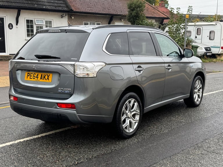  Mitsubishi Outlander 2.0h 12kWh GX4hs CVT 4WD Euro 5 (s/s) 5dr Petrol/Electric Hybrid Automatic