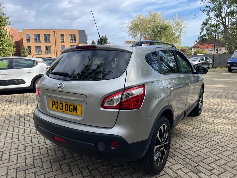 Nissan QASHQAI Automatic