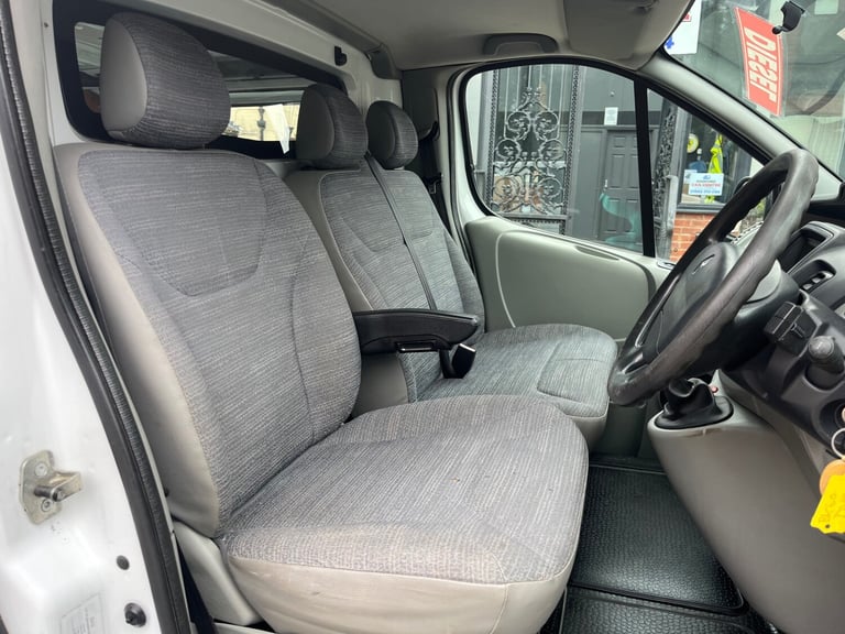 2010 Renault Trafic SL29dCi 115 [Sat Nav] Van PANEL VAN Diesel Manual