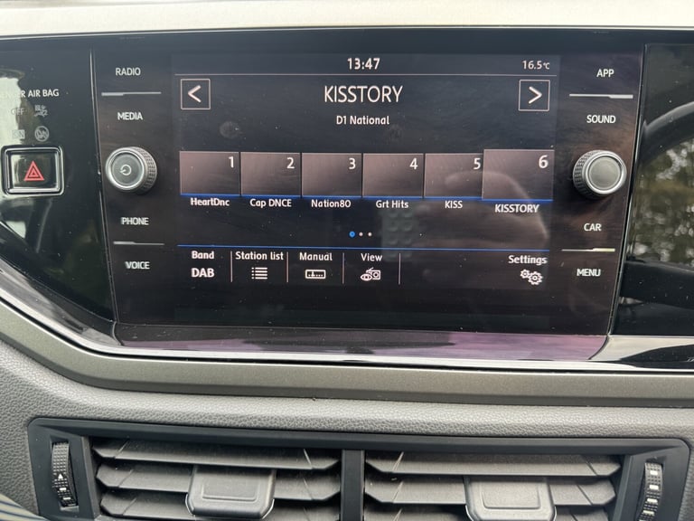 VOLKSWAGEN POLO 1.0 SE 2018