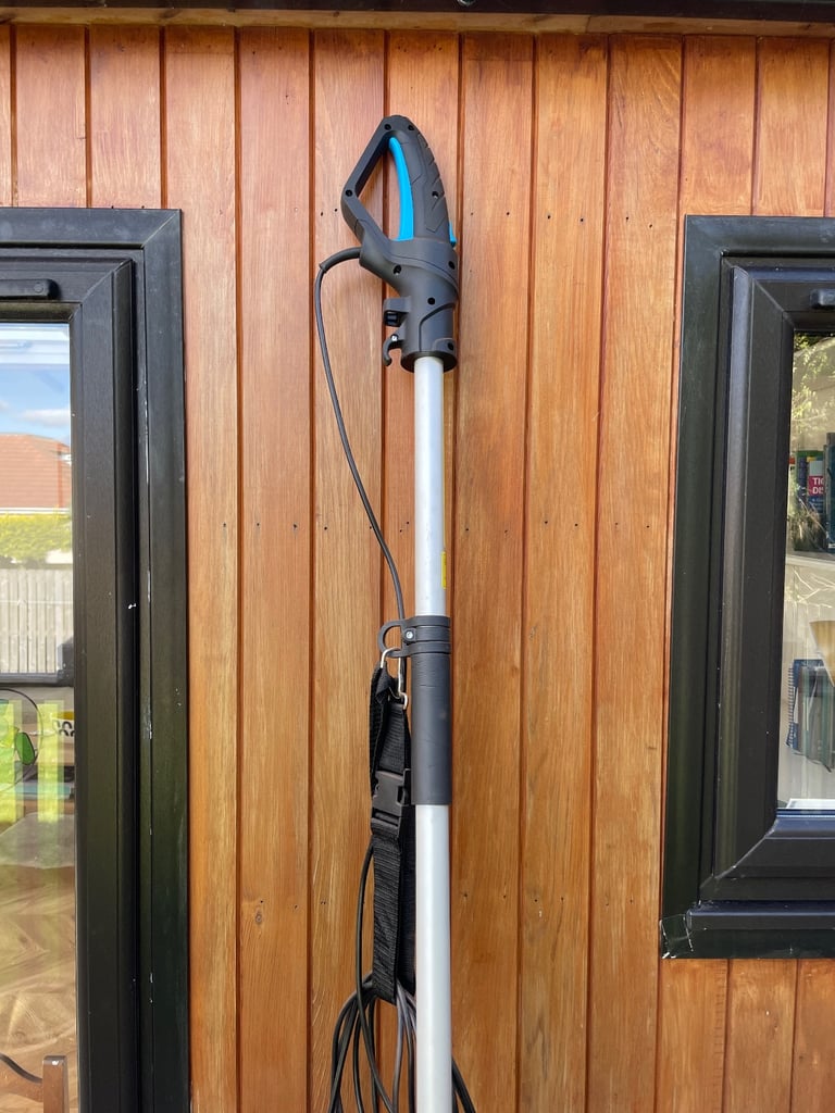 image for Electric chainsaw