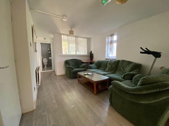 SPACIOUS 7 BEDROOM PROPERTY IN HOUNSLOW