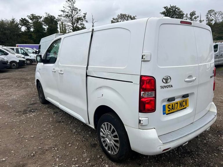 2017 Toyota ProAce 2.0D 120 Comfort Van PANEL VAN DIESEL Manual
