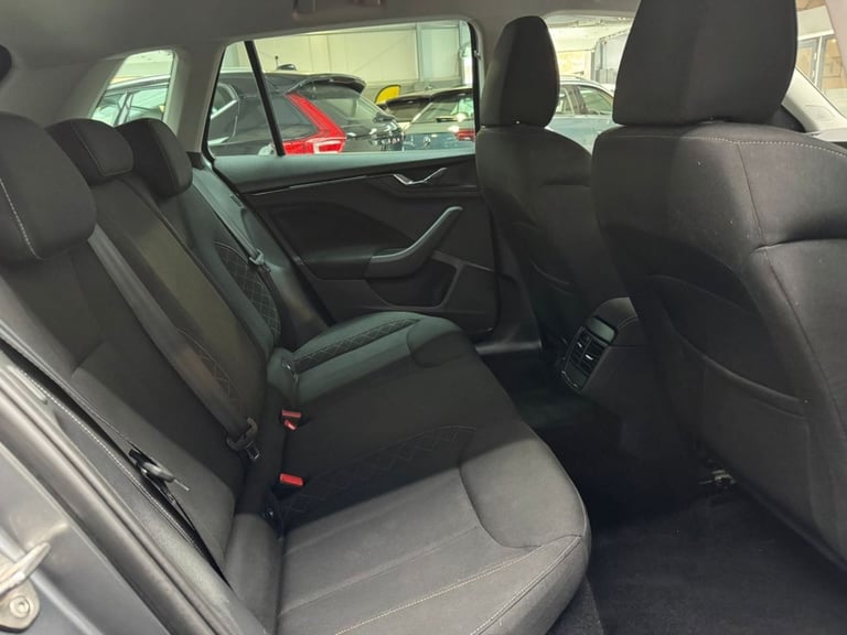 2022 Skoda Kamiq 1.0 TSI SE Drive SUV 5dr Petrol Manual Euro 6 (s/s) (110 ps) HATCHBACK Petrol Ma...