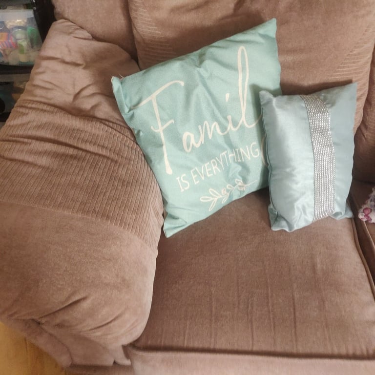 Luxury 2 seater settee 