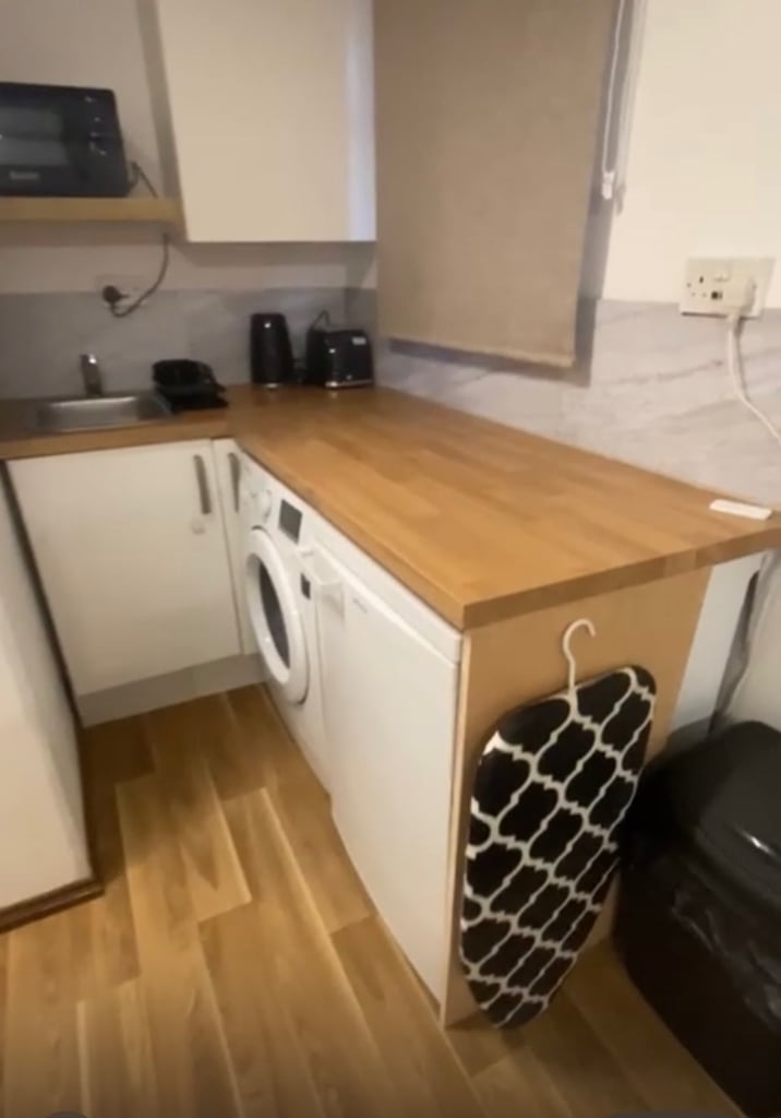 Room available 