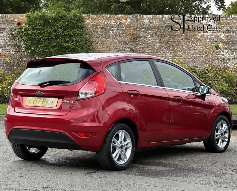 2017 Ford Fiesta 1.0T EcoBoost Zetec Euro 6 (s/s) 5dr HATCHBACK Petrol Manual