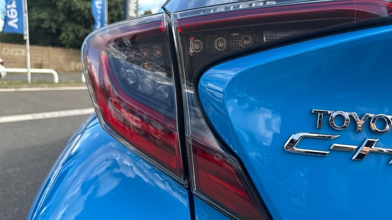 2018 Toyota C-HR 1.8 Hybrid Dynamic 5dr CVT Hybrid Hatchback Hatchback Hybrid Automatic