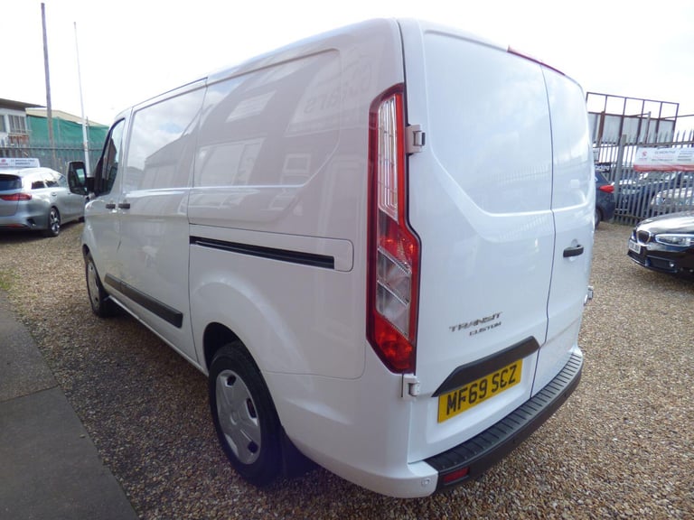 FORD TRANSIT CUSTOM 2.0 300 EcoBlue Trend AUTOMATIC **ALSO COMES WITH 15 MONTHS