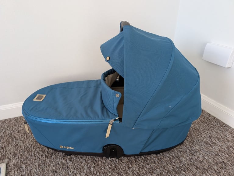 Cybex Mios cot, mountain blue.