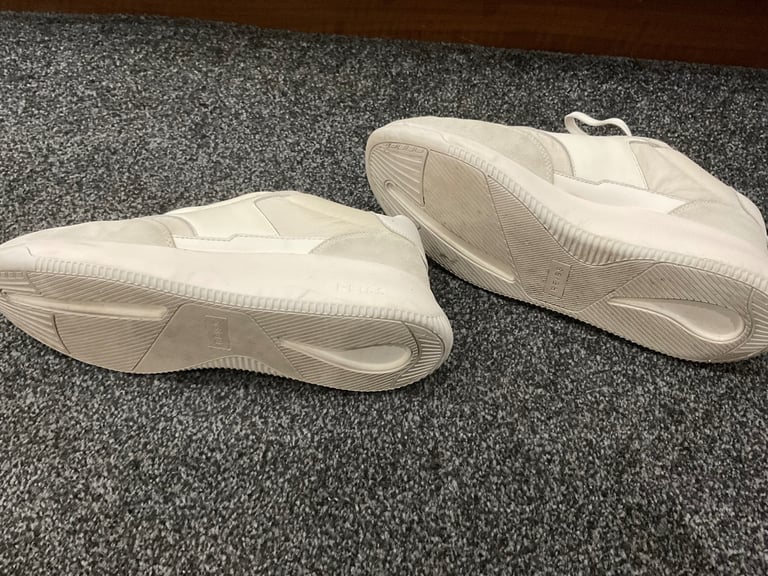 Used a twice Reiss leather-blend low-top mens trainer size 8/43 v.good condition £40