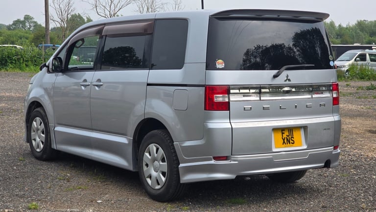 JDM Import Facelift Mitsubishi Delica D5 2.0 Auto CVT 8 Seater MPV Ulez Free
