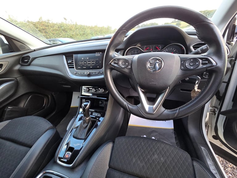 2019 Vauxhall Grandland X 1.2 Turbo Tech Line Nav Auto Euro 6 (s/s) 5dr Petrol