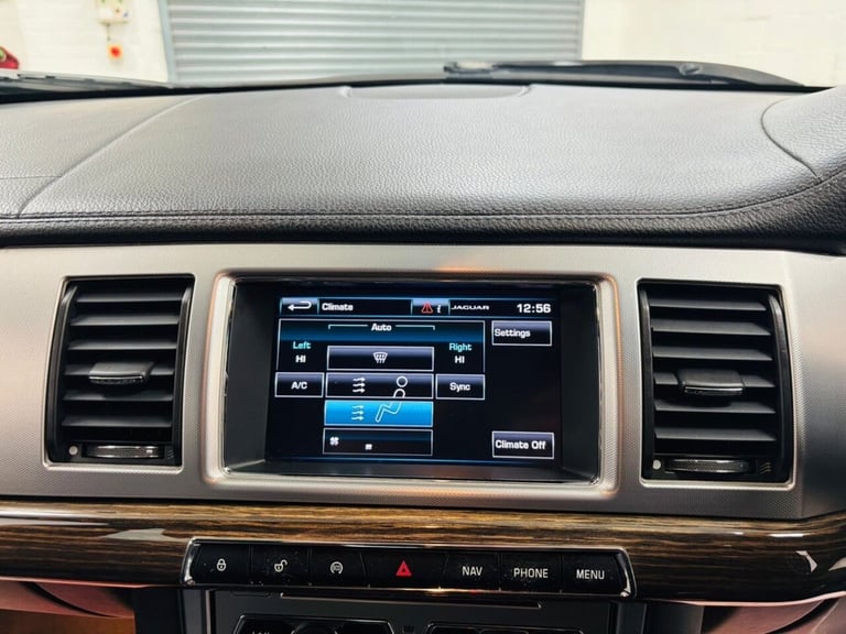 2014 Jaguar XF 2.2d [200] R-Sport 4dr Auto SALOON DIESEL Automatic