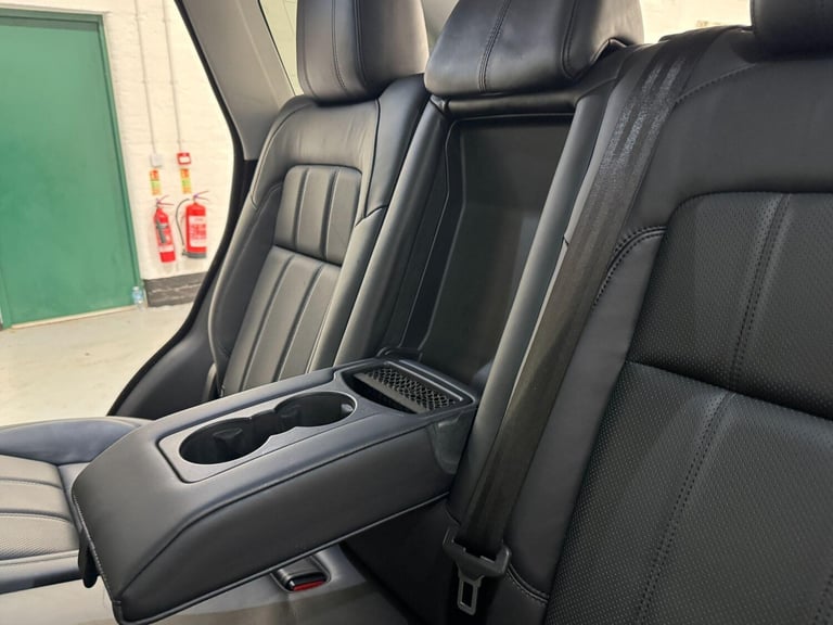 2018 Land Rover Range Rover Sport 2.0 SD4 HSE 5dr Auto ESTATE DIESEL Automatic