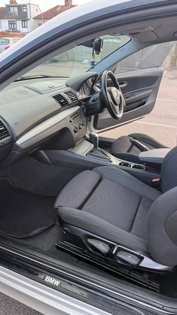 BMW, 1 SERIES, Hatchback, 2009, Semi-Auto, 1995 (cc), 3 doors