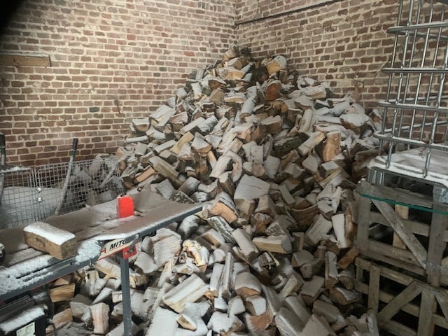 Fully seasoned ready to burn firewood free delivery and stacking 