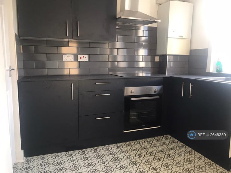 image for 3 bedroom flat in Stornoway Road, Essex, SS2 (3 bed) (#2648359)