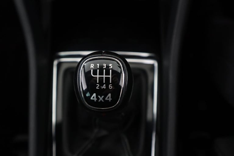 2019 Skoda Karoq 2.0 TDI Sport Line 4x4 5dr ESTATE DIESEL Manual