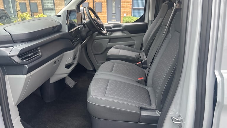 2025 Ford Transit Custom 320 L1 Diesel Fwd 2.0 EcoBlue 136ps H1 Double Cab Van Limited Auto Crew ...