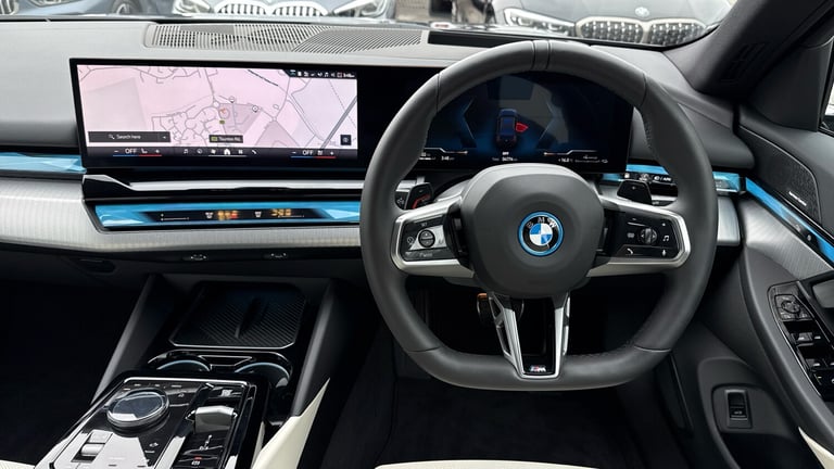 2025 BMW 5 Series 530e M Sport Pro 4dr Auto Saloon Saloon Hybrid Automatic
