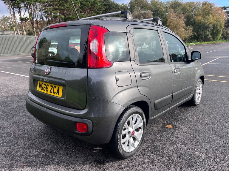 2017 Fiat Panda 1.2 Lounge Hatchback 5dr Petrol Manual Euro 6 (69 bhp) Petrol