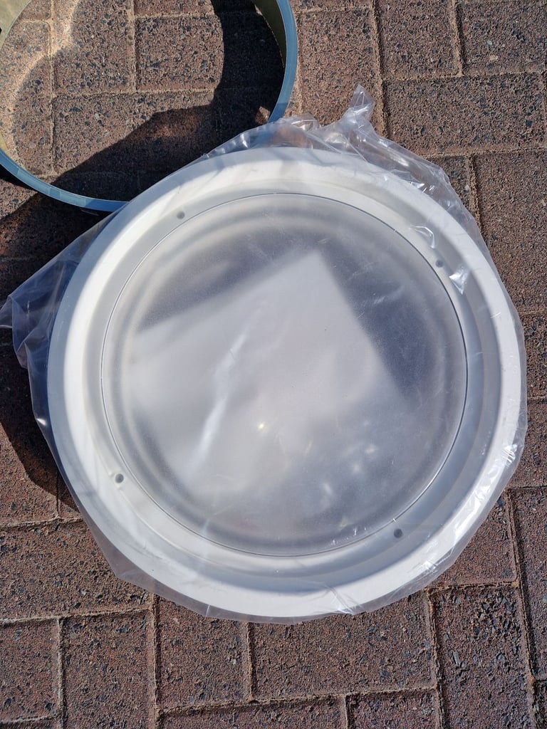 VELUX TWR 0K14 2010 - 14; Rigid Sun Tunnel for Tiles.