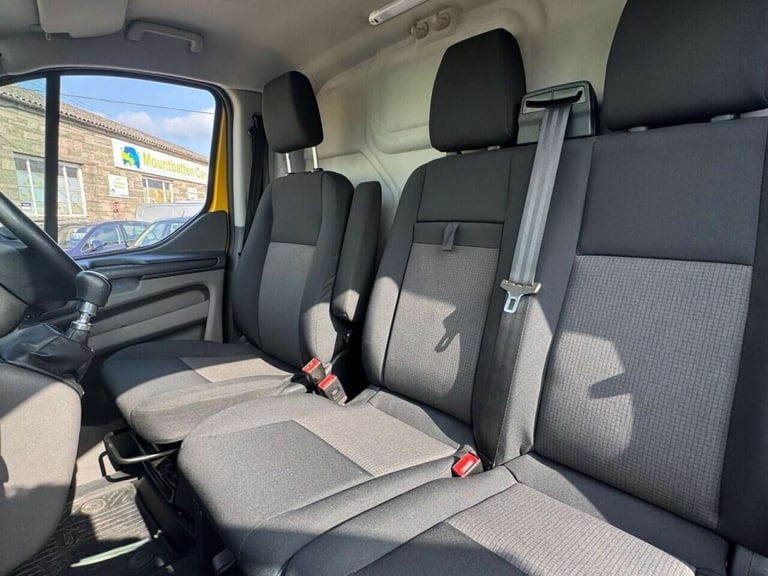 2021 Ford Transit Custom 2.0 EcoBlue 130ps Low Roof Leader Van PANEL VAN DIESEL Manual