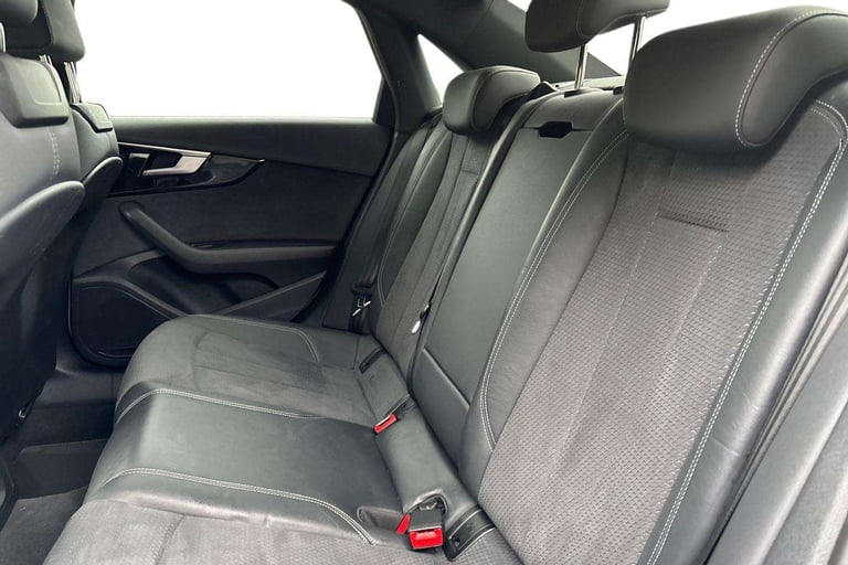 2022 Audi A4 35 TFSI Black Edition 4dr SALOON PETROL Manual