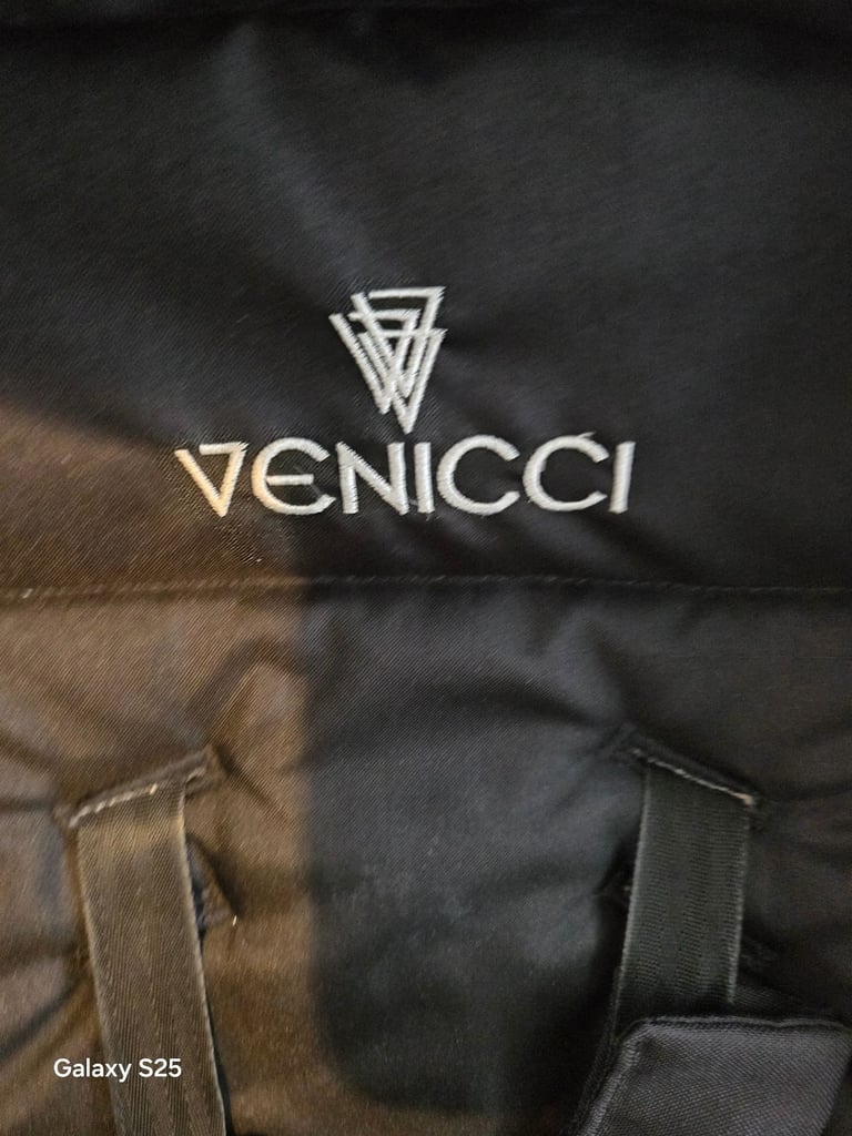 Venicci travel system 
