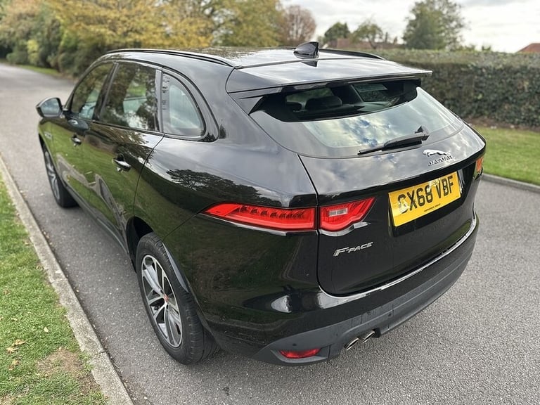 2018 Jaguar F-Pace 2.0d [163] R-Sport 5dr ESTATE DIESEL Manual