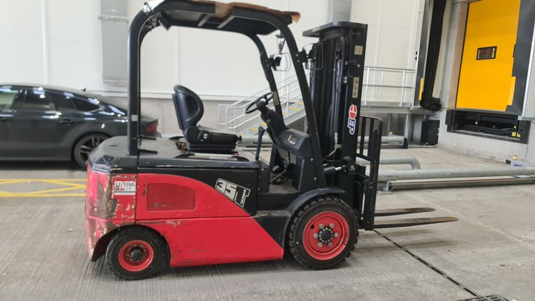 Electric Forklift truck EP series 35 2016