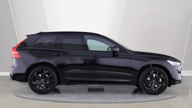 2025 Volvo XC60 2.0 B5P Plus Black Edition 5dr AWD Geartronic ESTATE PETROL Automatic